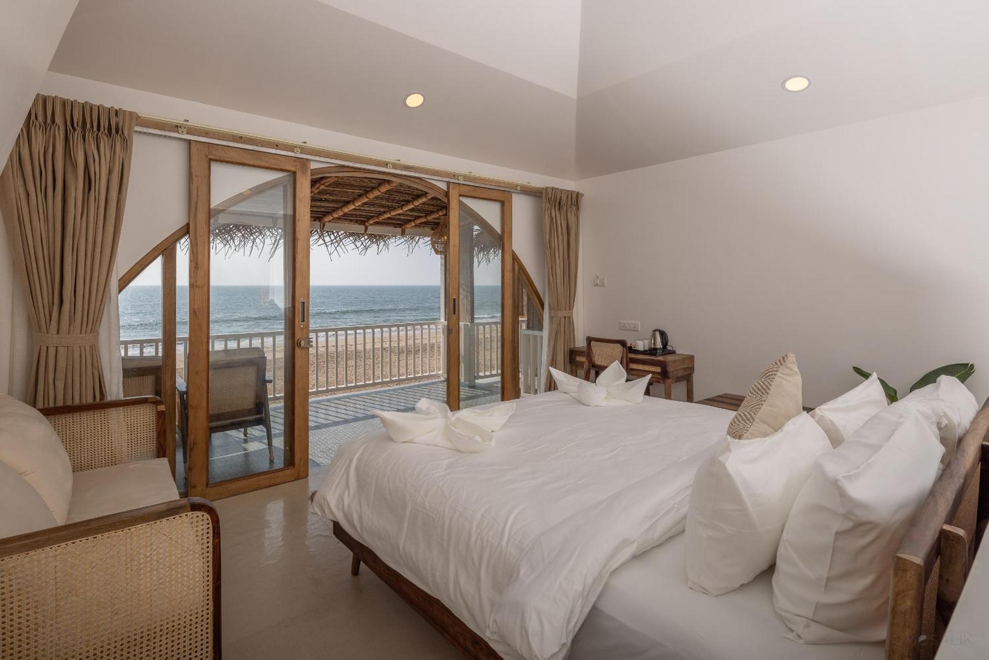 The Shore Agonda Exterior photo