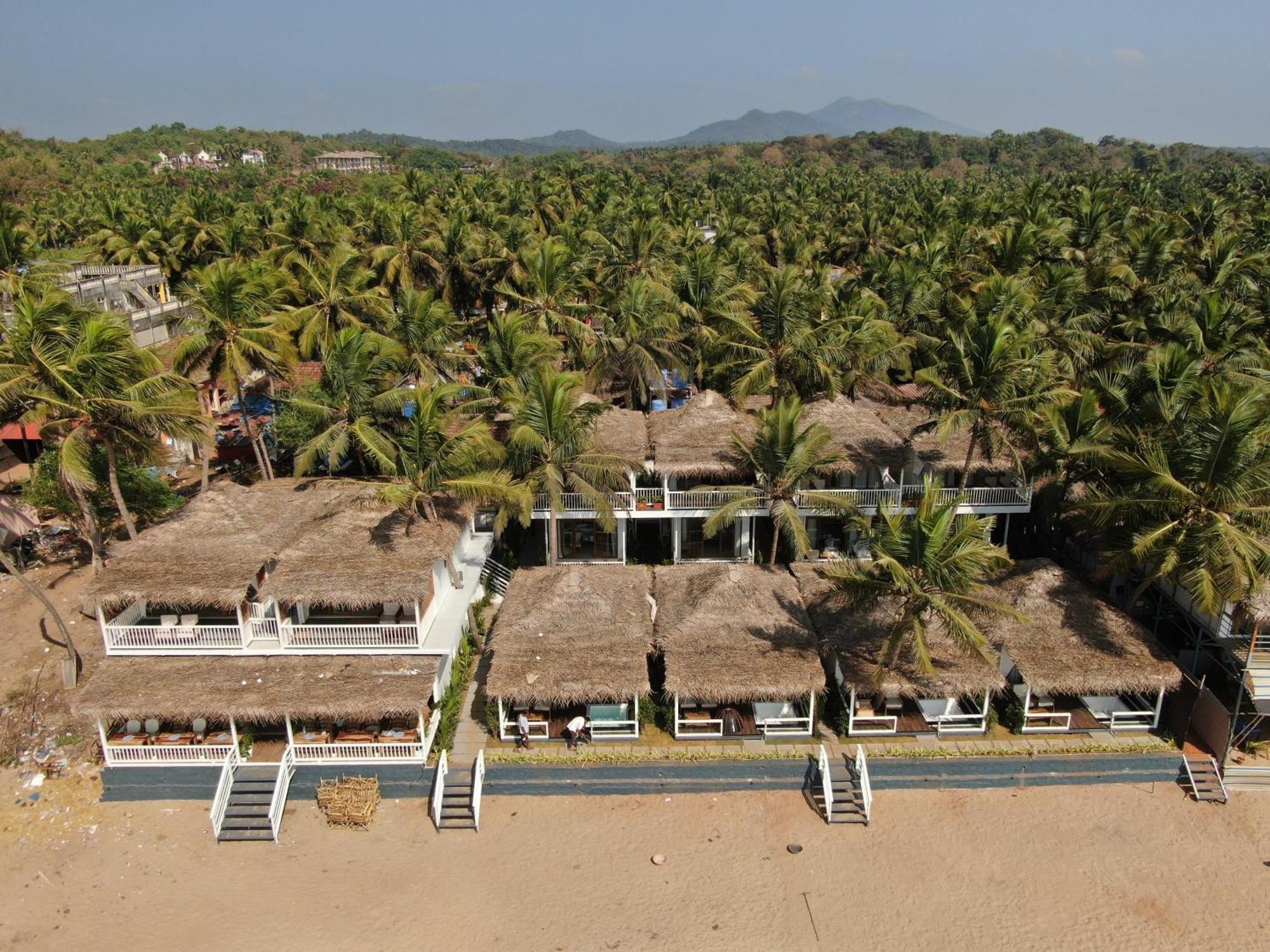 The Shore Agonda Exterior photo